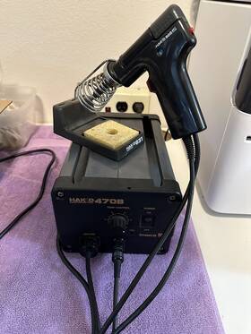 470b-1 Hakko Model Vacuum Desoldering Station With 802 Gun And 470
