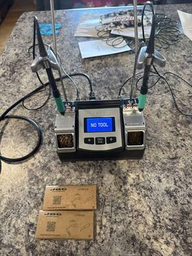 Nt105 Jbc Na-1b Nano Solder Rework Station 2 Hand Pieces 4 Tips Tool Holders