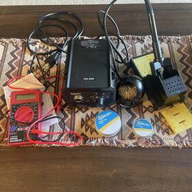 57364 Schneider Corded Soldering Station With Temperature Control And Extras