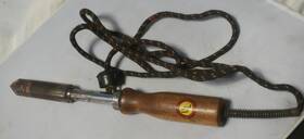 5197 Wards Montgomery Ward Soldering Iron 150 Watt Cat 5197 Wards Montgomery Ward Soldering Iron 150 Watt Cat