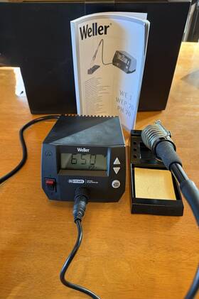 We1010 Weller 037103382320 80th Anniversary Black Series 120v Soldering Station We1010black