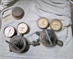 Vtg Victor Sr 460 And 450 Regulators. Being Sold As Is For Parts Only.. Fixed Price $50.00.